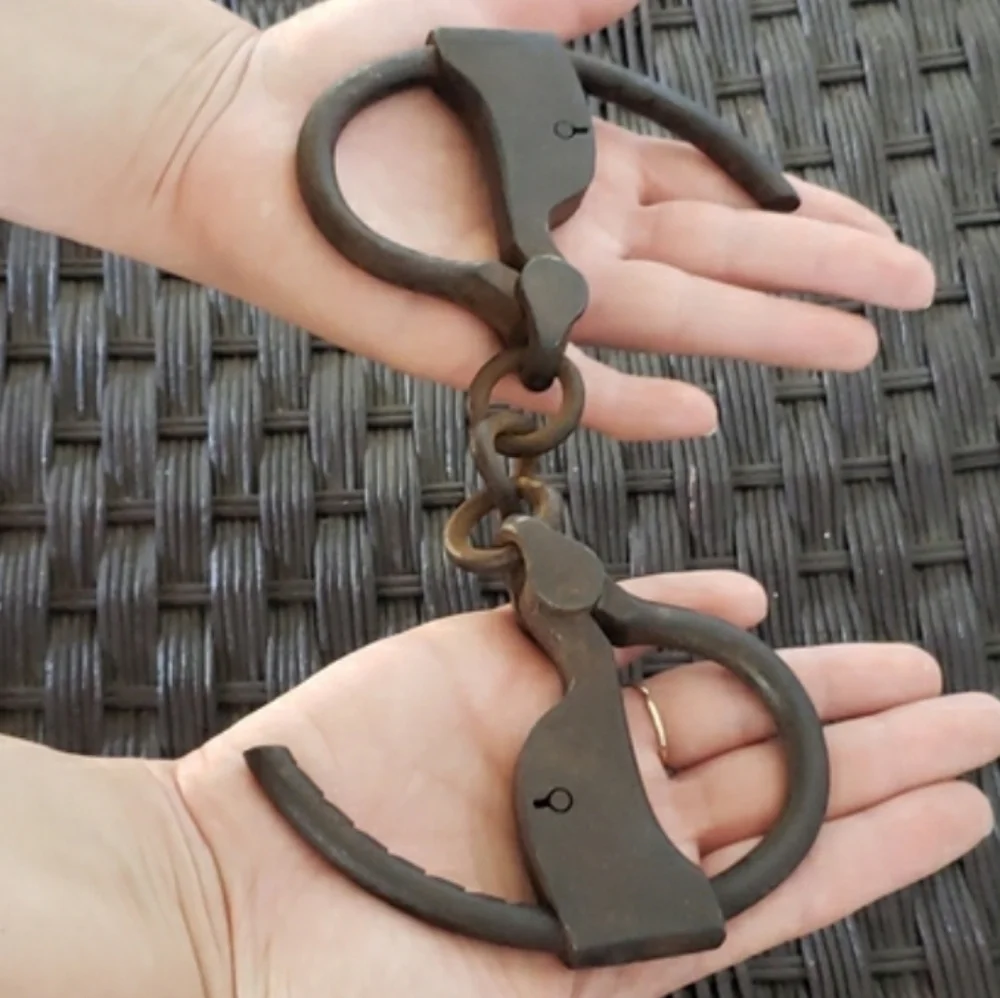 1800s Handcuffs Antique Tower's Double Lock Swivel Link Handcuffs - Picture 3 of 15